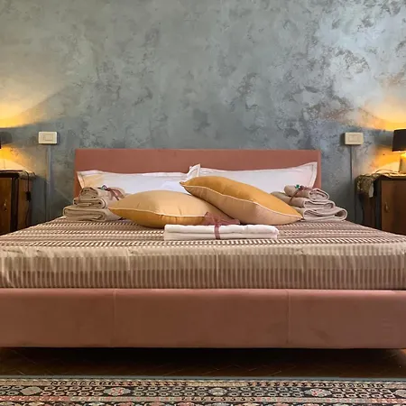 فندق مبيت وإفطار La Casa Di Hermes إيمولا